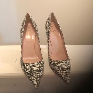 Kate Spade Black & Cream printed crackle heels